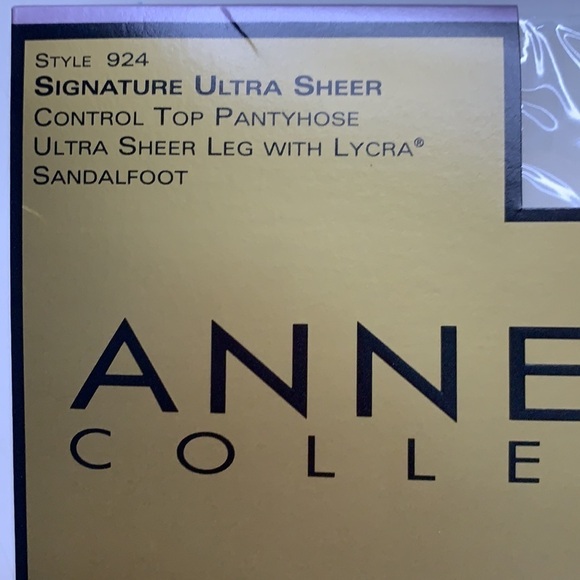 Anne Klein style 924 signature ultra control top pantyhose Sheer leg new - Picture 2 of 5